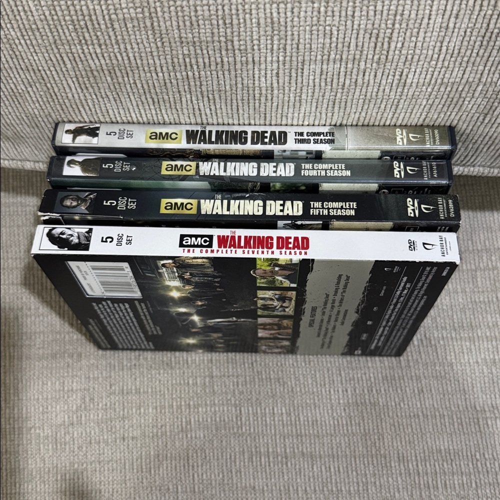 Walking Dead DVD Set Seasons 3-5 & 7